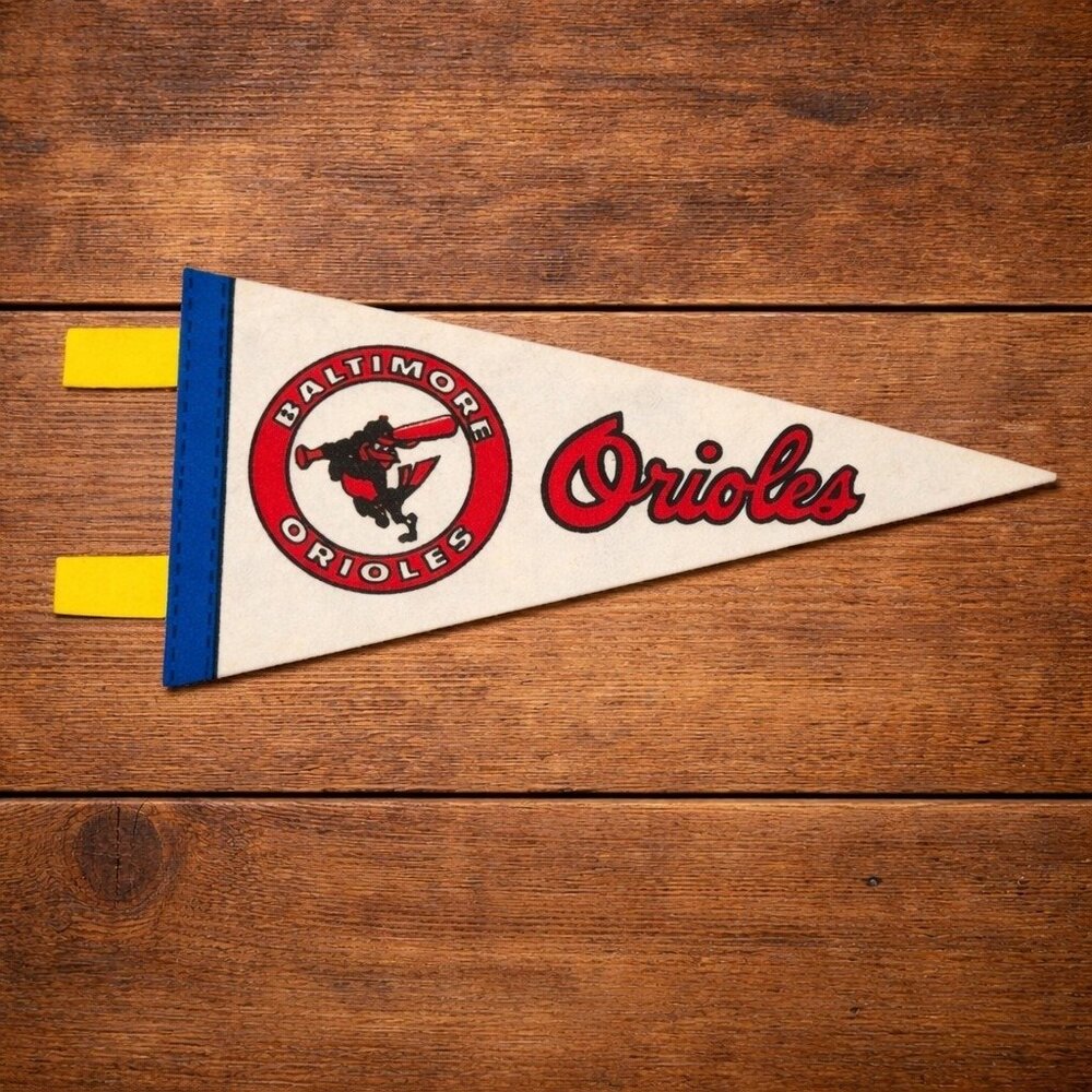 MLB Baltimore Orioles Vintage Baseball‎ Mini Pennant 7 Inch Felt Banner Flag